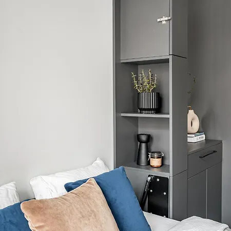 Апартаменты Old Town Renessainse 4