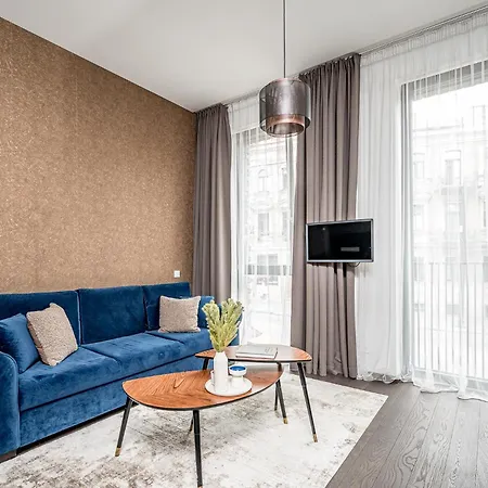 Апартаменти Old Town Renessainse 4